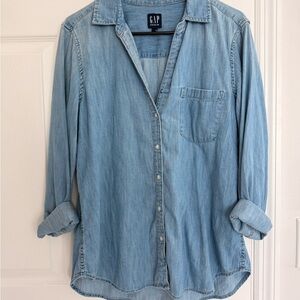 GAP Light Blue Denim Shirt (L)